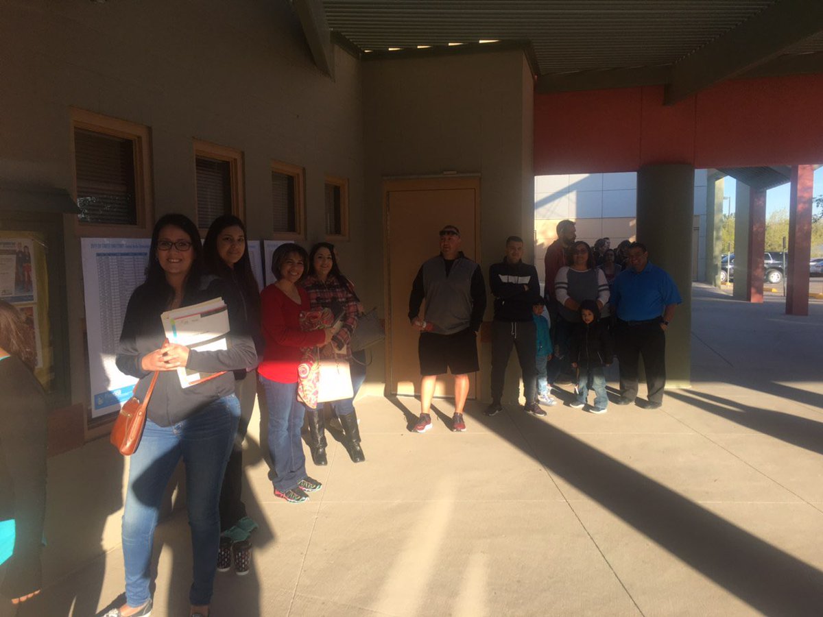 JEspinoza_EDD's tweet photo. WOW!! Humbled to see amazing turnout at this morning’s Pre-K/New Kindergarten student registration! #TeamSISD truly is a destination district for parents and children! Look forward to seeing you all on July 29! https://t.co/7EdY0FiHm7