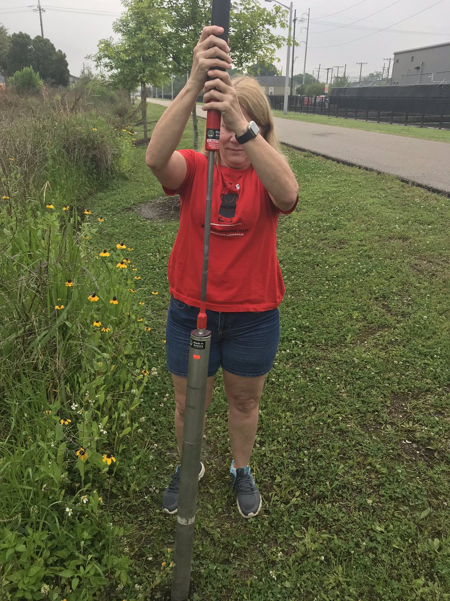 camarasaurus145's tweet image. It’s a great morning for soil cores! #coresample #lafittegreenway #geologyrocks