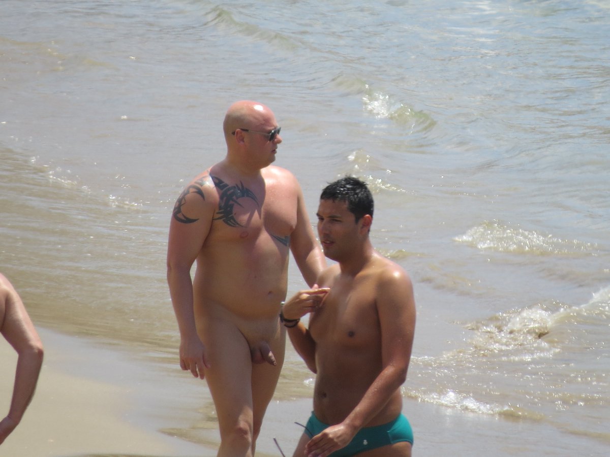 andrewcraig747's tweet photo. SITGES
#vpl #dickprint #bigballs #bulge #lycra #guysintightshorts #lycrashorts #guysinlycra #manmound #spandex @bulgespy #bulgespy #bulgespotter #bulgealert @escollection @aussieBum #Sitges @addicted_offic https://t.co/NiKnyLfWEL