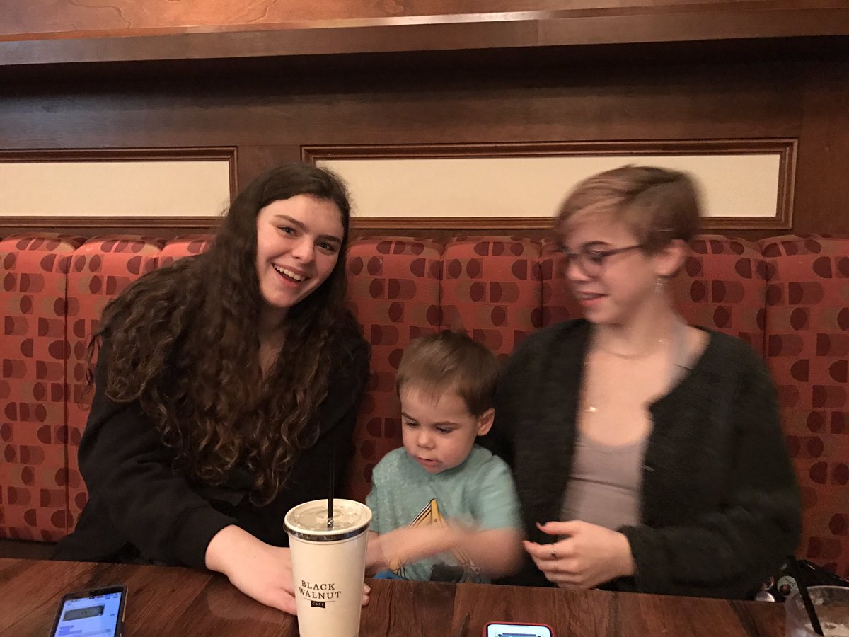 ssmithpearson's tweet photo. Out at the black walnut for breakfast! #SaturdayMorning #breakfast https://t.co/ea61ggQ2j1