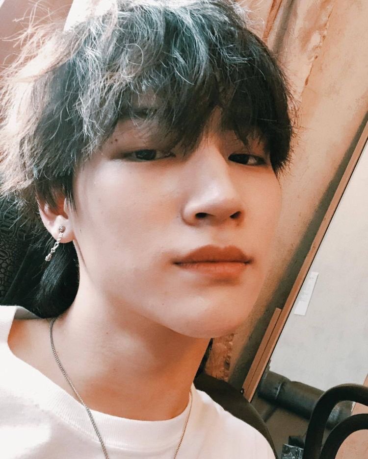 jaebeomv's tweet photo. I wanna fall in love with you 
             in every city we touch ♡

                          #igot7selcaday #ig7sd https://t.co/gKmJR8UXZs