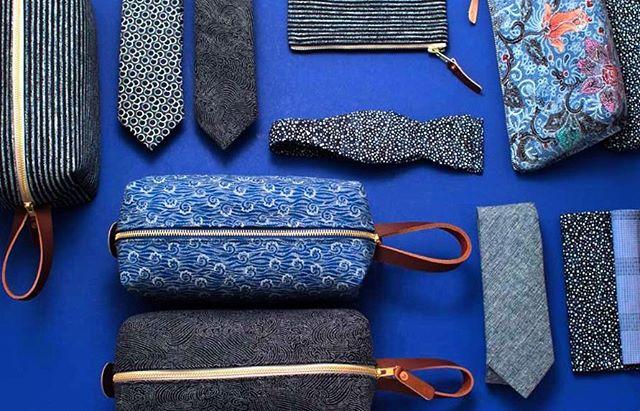 GeneralKnot's tweet photo. Indigo, Sapphire, Navy, Azure, Lapis, Sky. Shop our Blue Collection today.
.
.
.
#shopsmall #madeintheusa #blue #travel #travelkit #makeupbag #pouch #carryall #unisex #sustainablefashion #limitededition #ecofashion #vintagetextiles #generalknot 💙 https://t.co/KWVtDE04nm https://t.co/UfDDNQZ0Do