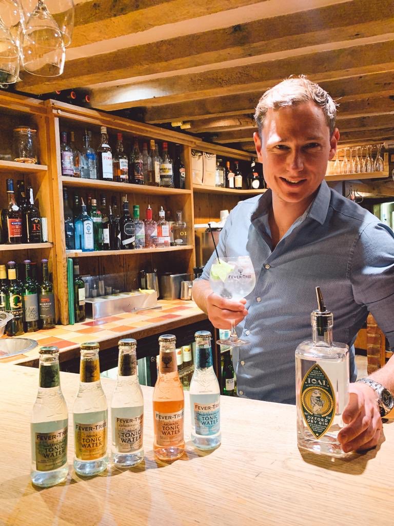 The_MoleInn's tweet image. What tonic do you prefer with your toad in the mole?? #localgin #fevertree #fevertreefriday