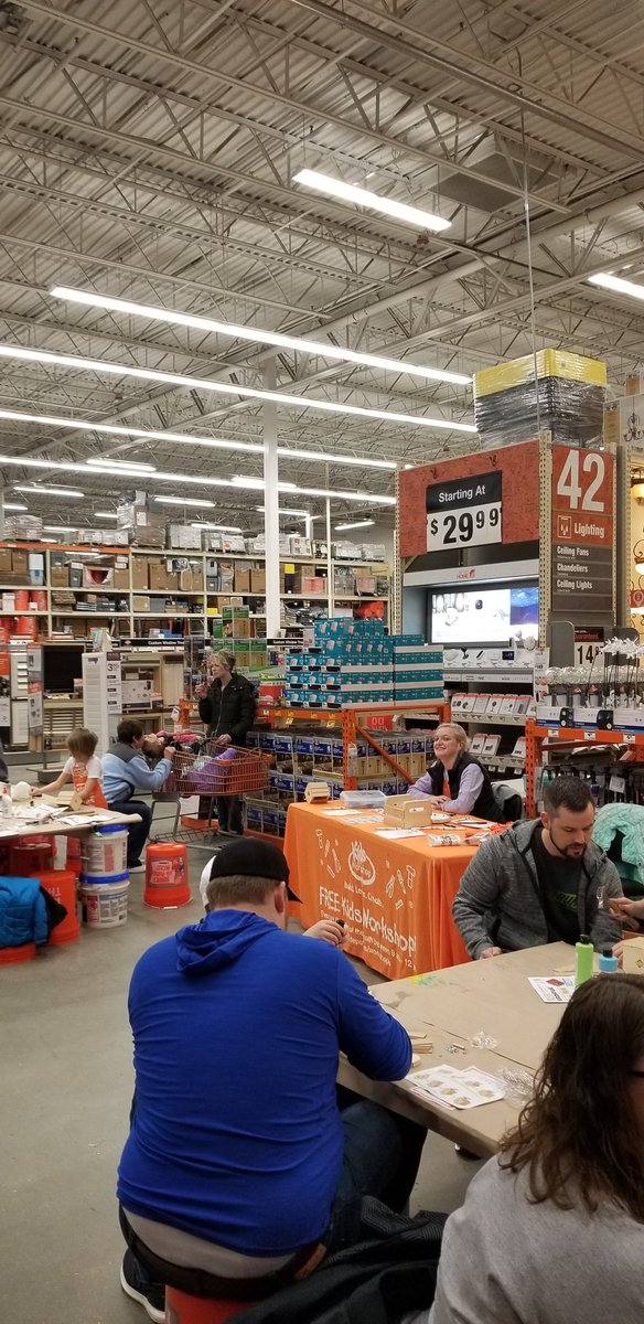 AprilBoxerLover's tweet photo. Kids workshop going strong #thd3701 @beckybsyvertsen @gideonmkerr @DepotHawkins https://t.co/8gpiV0PEuf
