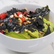 mycleotv's tweet photo. Catch back-to-back episodes of #NewSoulKitchen with @Chefjernard and Chef @porschethomas as they get down in the kitchen. Porsche cooks up a Vegan Sesame Hokey Pokey Bowl and the #ChefOfLove dishes out a Primavera StuffedChicken. 🤤 #Mouthwatering 1230/1130c #CLEOTV https://t.co/7aKgolZWBL