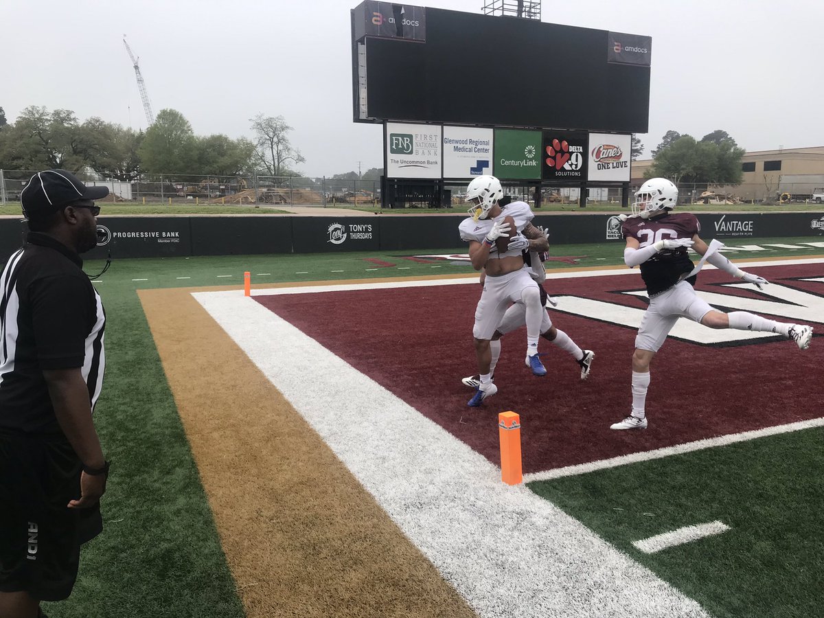 dialcole13's tweet photo. Scrimmage #2 #SpringPractice2K19 https://t.co/I6w0RDnyLf