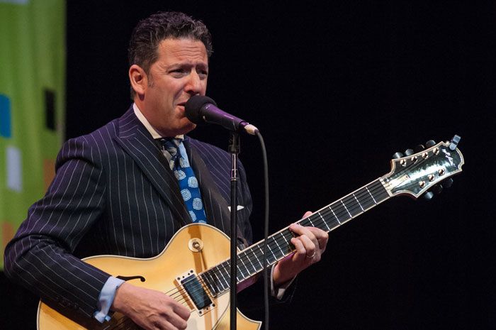 Happy birthday to  legend John Pizzarelli! 