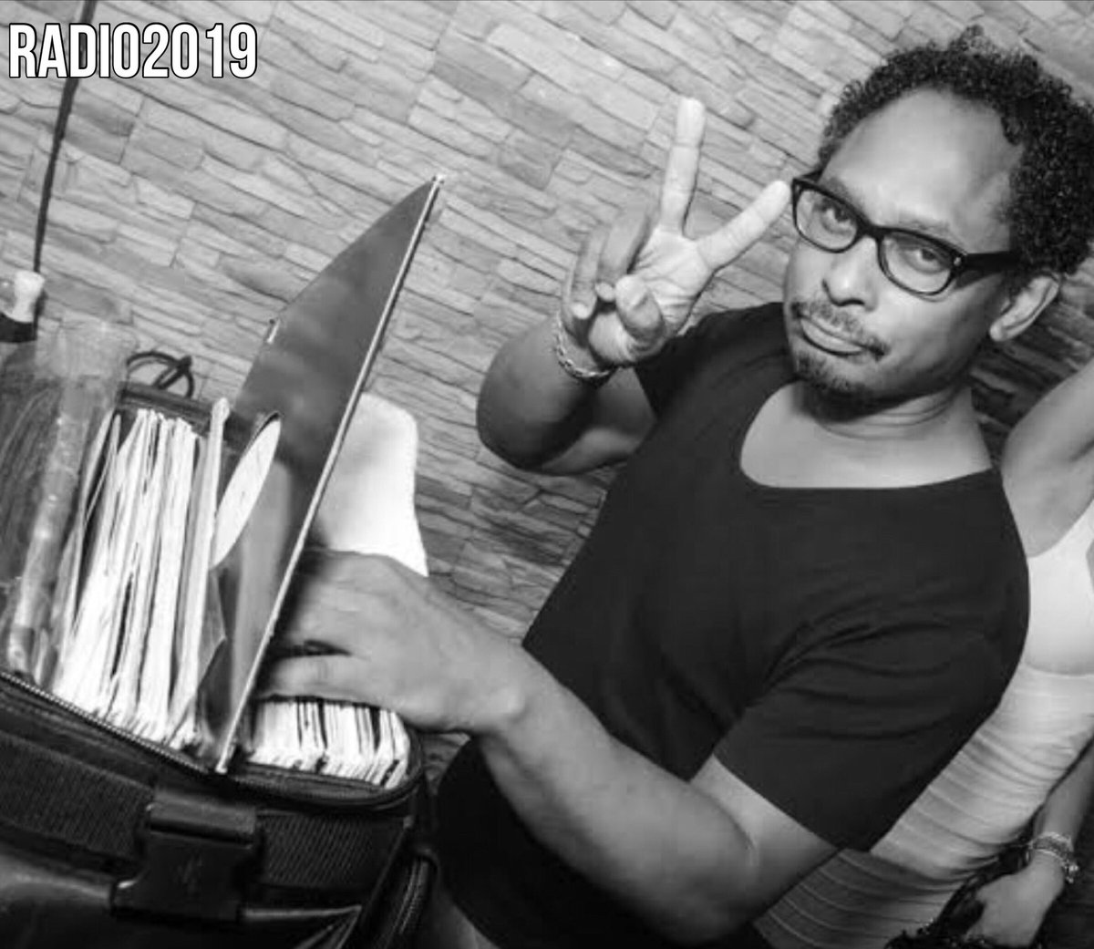 futureradio2019's tweet photo. Happy Birthday to Legend @derrickmayday ✌️
.
.
#derrickmay #legenddj #happybirthday #weekend #saturday
#dancemusicstation #djradio #appradio #technomusic #djing
#webradio #radio #thefutureisnow #djlife #technolovers #dj https://t.co/5JtFyCwVGc