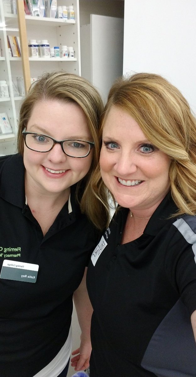 PharmTechProg's tweet image. Come and meet your full time pharmacy technician faculty members here at @FlemingCollege today and learn what registered pharmacy technicians do! #RxTech #pharmacytechnicians #FlemingOpenHouse