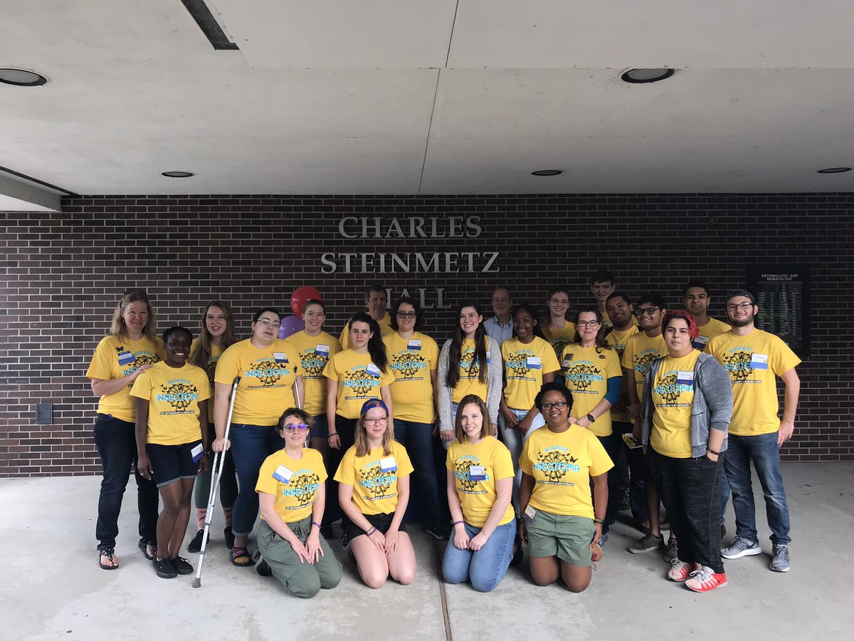 EntomologyClub's tweet photo. Join us from 10-2 today at #Bugfest2019 #ufbugs #entclubuf https://t.co/AWwWLOzIoz