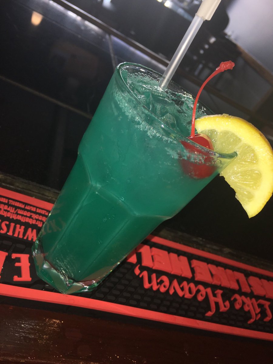 On Night Shift Today ‼️ Pull up to District 6pm-2am 🤗 #YourFavBartender