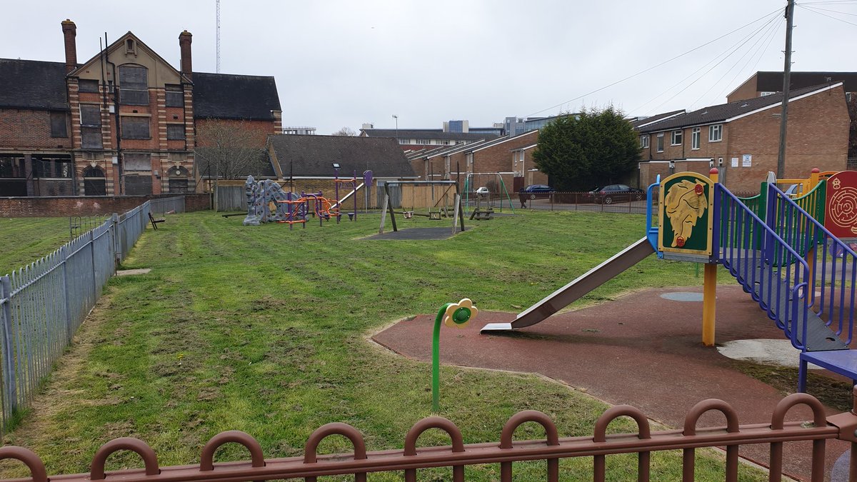 Morning - #Redhill East supporting <a href="/Yes2NewSchool/">Cllr Richard Coad</a> Paul Bevan and Abhishek Sachdeva.
Afternoon - #Redhill West &amp; Wray Common with <a href="/kanikaksachdeva/">Kanika K Sachdeva</a> 
Finally posting leaflets and chatting to residents on the Cromwell. Good to see the grass cut in the play area ready for the hols. 👍🏻