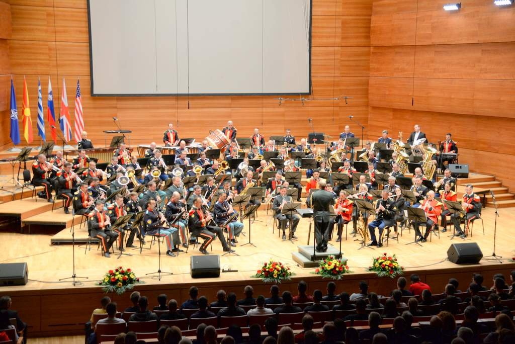 This week, a small team of British Army musicians have been in The Republic of North Macedonia, taking part in a concert for <a href="/NATO/">NATO</a> Day. The orchestra contained military musicians from North Macedonia, Greece, Solvenia, the UK and the USA.

#UKArmyMusic #WeAreNATO #ItPaystoPlay