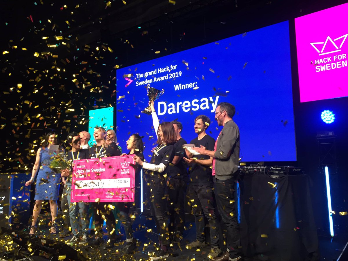 Vi gratulerar årets vinnare av #hackforsweden, team Daresay, som tagit fram en tjänst som hjälper dig att komma ihåg när det är dags att ta din medicin. Tjänsten innehåller också en bot du kan ställa frågor till. 🏆👩🏻‍💻#healthsectorchallenge #oppnadata
