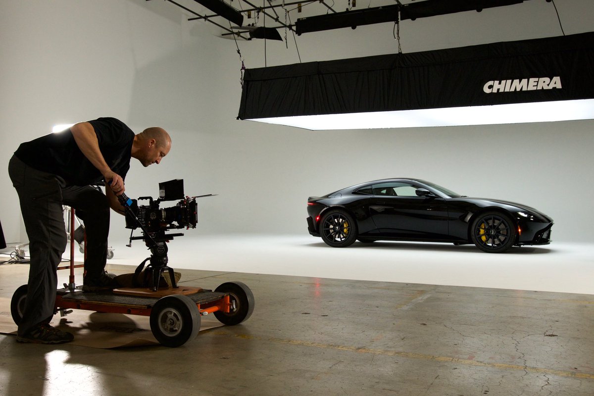 ChimeraLighting's tweet photo. Large sources to light large objects beautifully!
Chimera’s Evolution of Overheads
NAB booth C5644
📷 by @Brookaitken
#overhead #evolutionofoverhead #chimeralighting #comingsoon #perfectlighting #chasinglight #shotonred #cinematographer https://t.co/KF6pk2tYYf