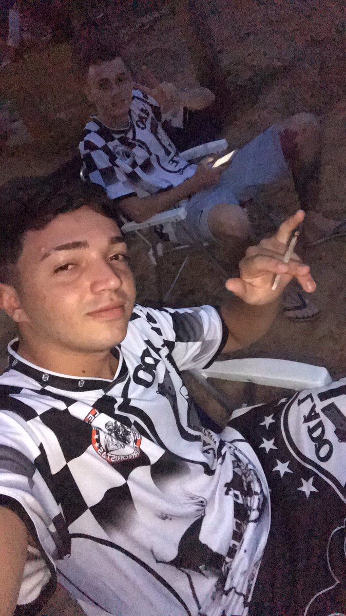 Bruninmello46's tweet photo. Sabadex na boa... #ToTranquilo 🤙🏼✅⛺️ @BelliPelego https://t.co/SkVgUNhkTV