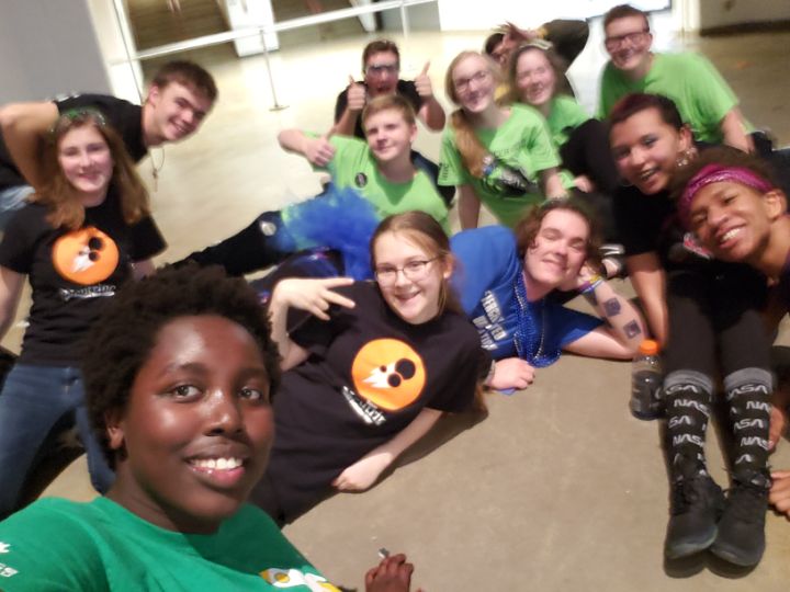 #FRC7RR dance section lit!!