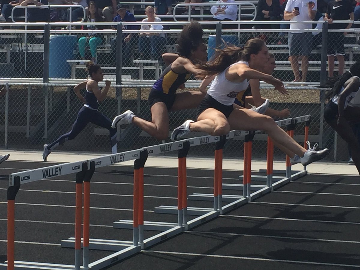 WHS_Girls_TF's tweet photo. Valley Relays Results 

100 meter hurdles

Stark finishes in 2nd with 15.05 and Harris finishes 3rd with 15.11. https://t.co/krh9uEJnfQ