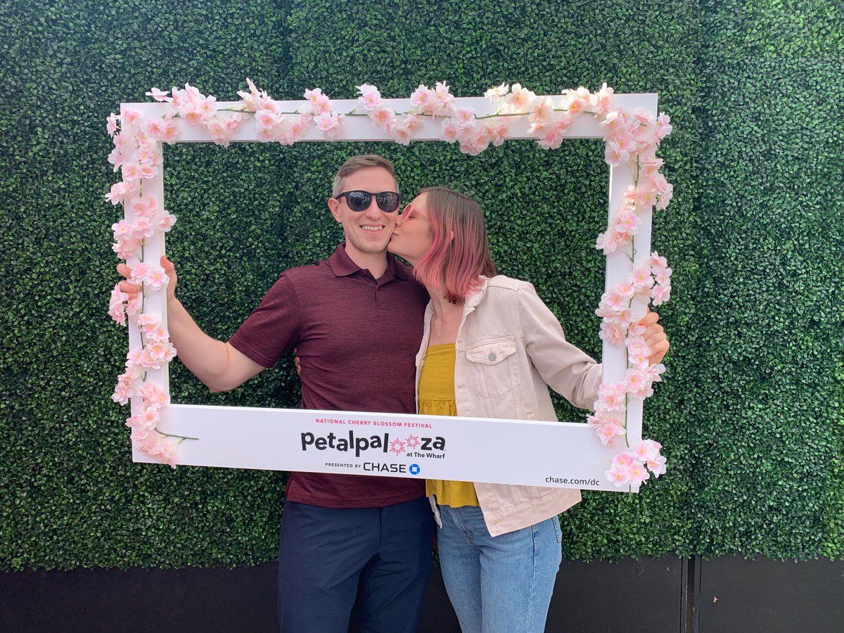 hiphiplady's tweet photo. 🌸🌸 #whatmakesDC 🌸🌸 https://t.co/Zk7t1flSd1
