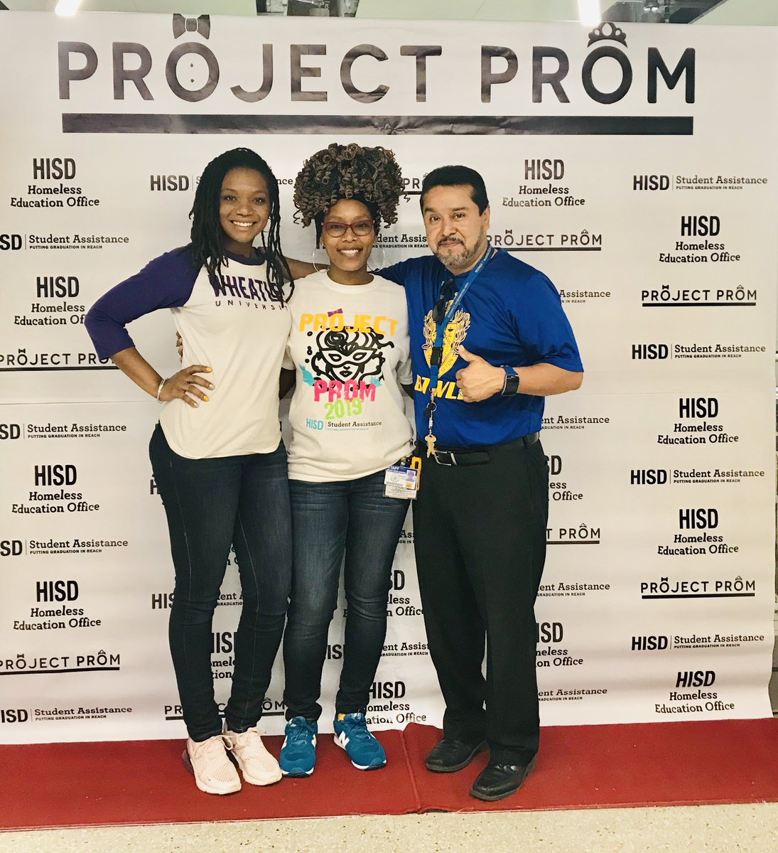 LoveLaCresia's tweet photo. The work we do is so great! Being connected with people just as passionate about service as much as you are is rewarding in many ways! #ILoveMyJob #WeWraparound #HISDProjectProm2019 @BTW_WRS @MilbyWraparound @HISD_Wraparound @tyguinn01 @RTrevino_HISD @bkgsalazar https://t.co/jTKOAMuj5M