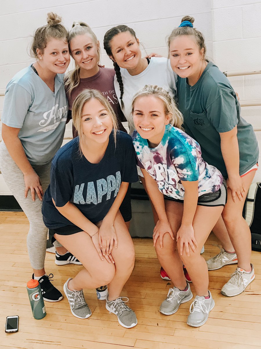 JCUGPhiB's tweet photo. a big thank you to our panhel sisters for supporting our philanthropy Moonball this weekend 💗🌙 @jcuchiomega @JCUtheta @jcu_kd @JCUKappas https://t.co/Gfjj0b87R4