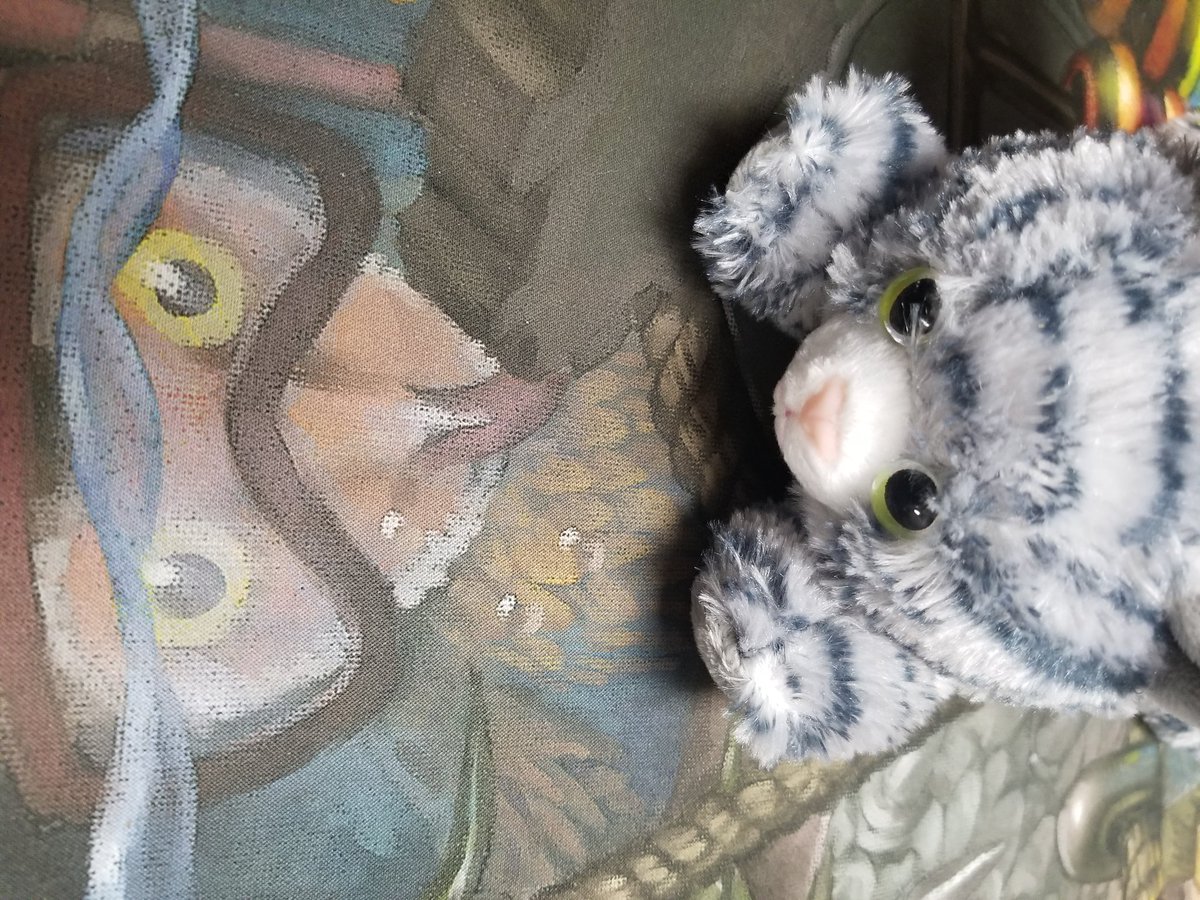 triny_dmr's tweet image. Look into my eyes... #mischiefmanagement