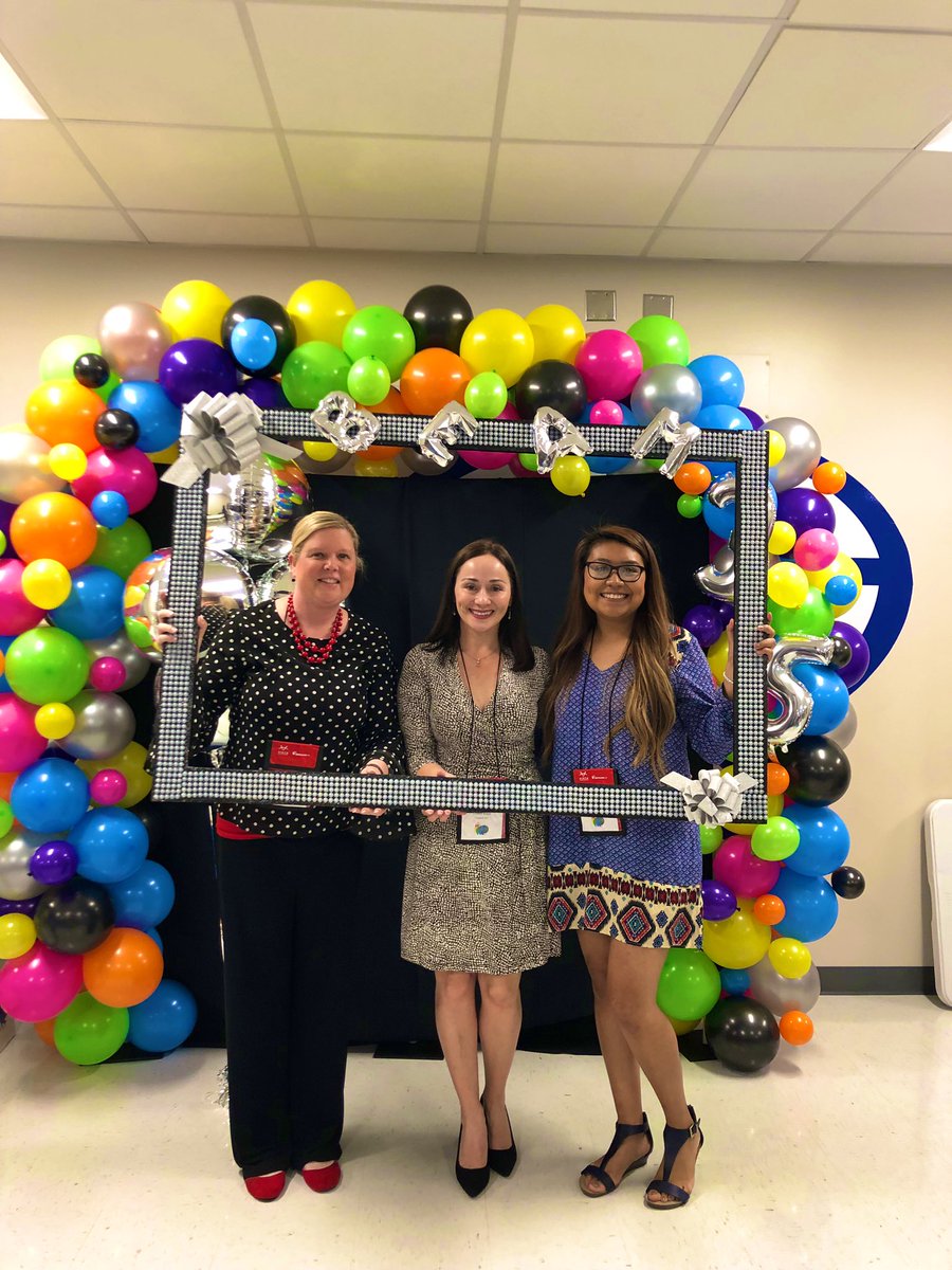 Ms_Camarillo4th's tweet photo. What an amazing opportunity to present at the BEAM conference with my teaching partner @MsRojas4thgrade and assistant principal @roachteach! Bringing Intercultural Understanding to other educators. @DCEtrailblazers #DCE20 https://t.co/JLjnKO5DkW