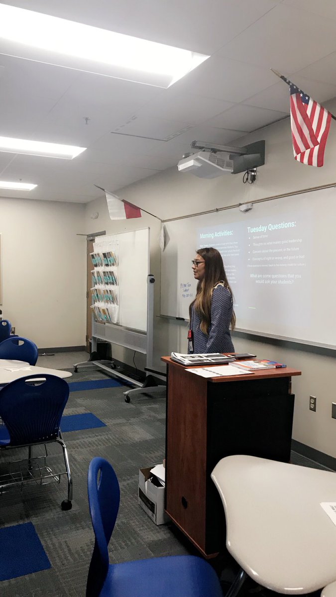 Ms_Camarillo4th's tweet photo. What an amazing opportunity to present at the BEAM conference with my teaching partner @MsRojas4thgrade and assistant principal @roachteach! Bringing Intercultural Understanding to other educators. @DCEtrailblazers #DCE20 https://t.co/JLjnKO5DkW