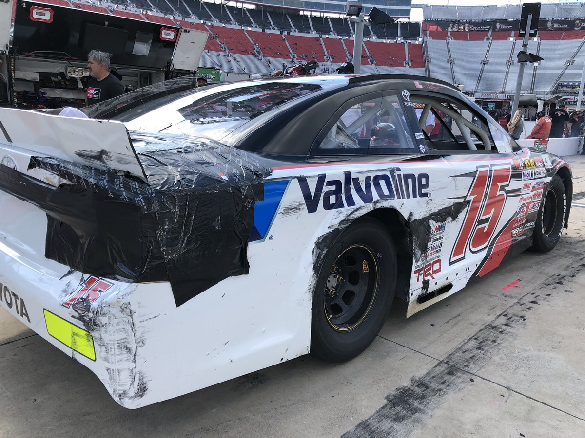 TRICONGarage's tweet photo. π for the #ZombieAuto150 at @BMSupdates.
@DrewDollar00 finished 4th
@tannergray5 P10
@rileyherbst P18
@NatalieRacing P19
A lot of torn up Camryβs βΉοΈ https://t.co/GipILXBqJz