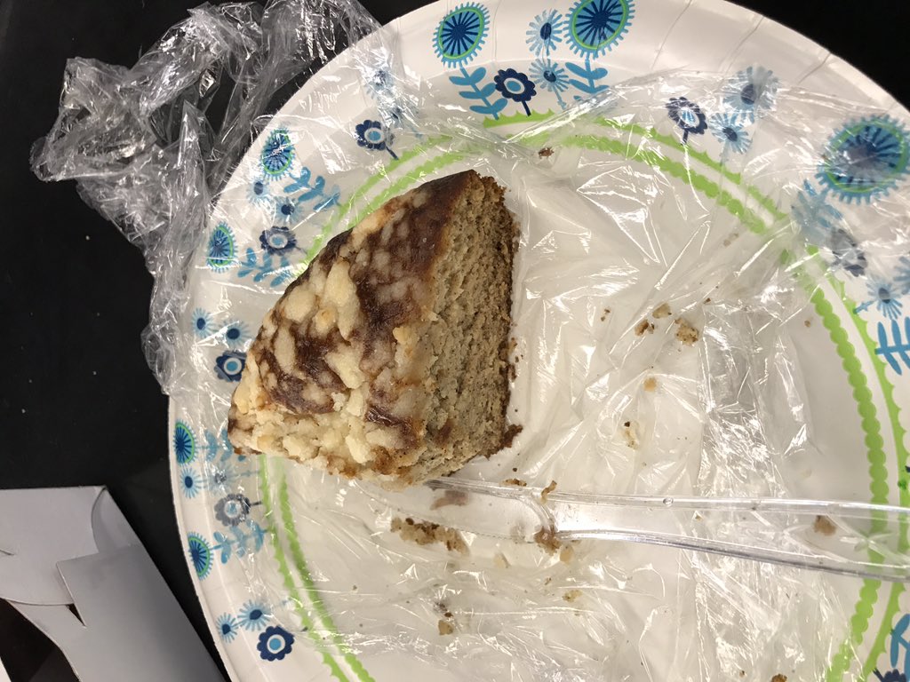 49ninersingwin's tweet photo. Food blog this banana bread is amazing.!! #4lbs https://t.co/TNvf5IYH5T