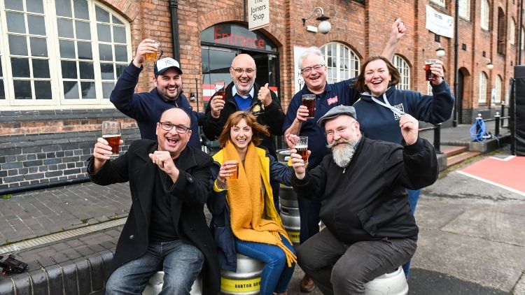 goodstuffdrinks's tweet photo. Congratulations to @bigdropbrewco - Fingers crossed for 1st May!
#CraftBeer #LowABV #IBCA2019
https://t.co/28qT7gysFD https://t.co/8UbxkZ9JSo
