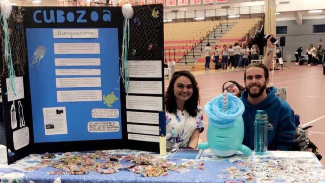 ESU_msc's tweet photo. We had so much fun last night at Relay for Life! We are very happy that we were able to support a great cause. Congratulations on raising $45,500!

#relayforlife #canncersucks #standuptocancer #esu #wherewarriorsbelong #overachievers #marinescience #love https://t.co/yf13AsXDrI