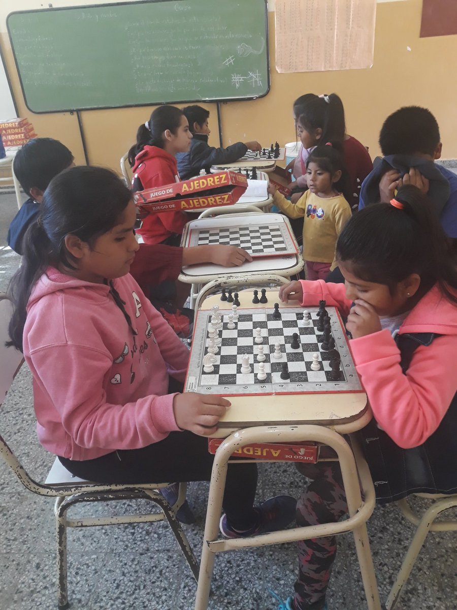 chessjavi777's tweet photo. #EscAbiertasVuelveATR somos la historia que queremos ser...la virtud de vivir esta en compartir #todonuestrocorazon https://t.co/bfMSyUX0Br