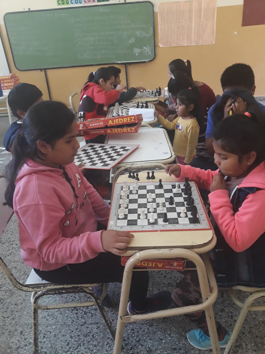 chessjavi777's tweet photo. #EscAbiertasVuelveATR somos la historia que queremos ser...la virtud de vivir esta en compartir #todonuestrocorazon https://t.co/bfMSyUX0Br