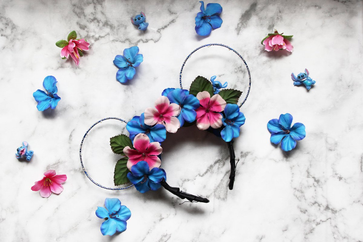 kimears's tweet photo. Alors alors qui va craquer sur le modèle 🌸 STITCH 🌸 ?
Dispo sur Etsy : https://t.co/jJr01hAzTk
ou
Vinted : https://t.co/RLyBfGkjG6

#KimEars #MinnieEars #DisneyEars #DisneyEarsforSale #mouseears #Stitchears #Stitch #serreteteminnie #serretetedisney https://t.co/kPypjatPXR