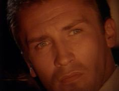 SeanDebTry's tweet image. Bon anniversaire à Roy Thinnes, 81 piges !
Les Envahisseurs, lui les a vus !

"Pour lui, tout a commencé par une nuit sombre,
le long d'une route solitaire de campagne, 
alors qu'il cherchait un raccourci que jamais il ne trouva"