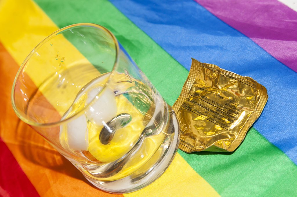 NYMBM's tweet photo. It's a wonderful Spring day in #Chicago and it's only getting us more excited for #PRIDEMONTH!! Got some amazing work that HAS to be shared with the world? Head on over to our @submittable page and toss it our way! We'll be publishing ONLY #LGBTQIA artists throughout June! #lgbt https://t.co/lp1JApAL5E