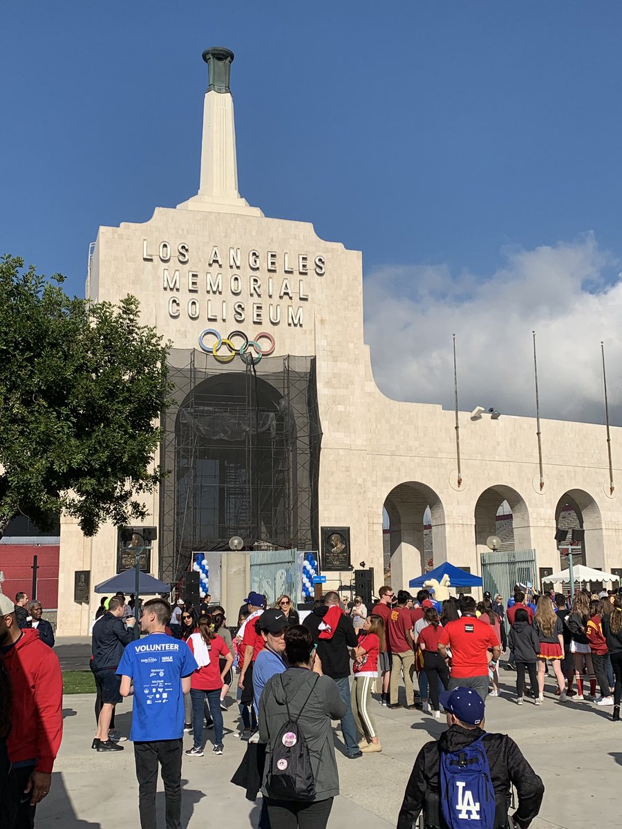 paulblakeyuk's tweet photo. Celebrating @makeawishla reaching 10,000 wishes granted today with 10,000 steps! Representing @MakeAWishUK 

Amazing fun filled day 💙🌟

#MakeAWish #charity #makeawishla https://t.co/XLVk0yi9Q7