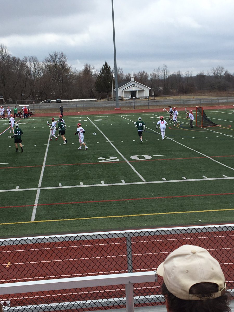 Red Raiders trail Shamrocks 7-3 after 1 quarter. #SectionXLax