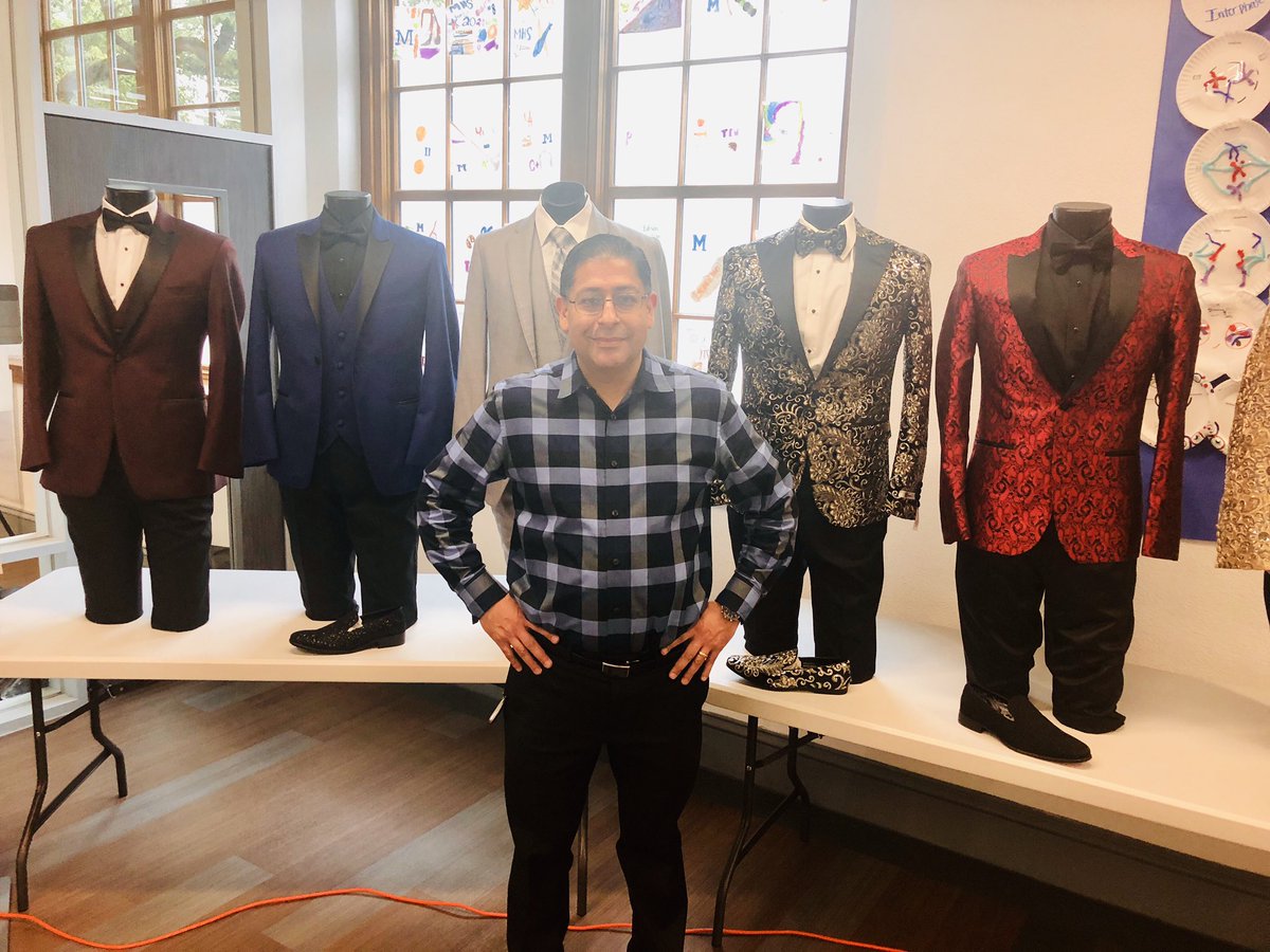 HoustonISD's tweet photo. We can’t forget about our AMAZING young men! Today at #HISDProjectProm2019 they will get fitted for a FREE tuxedo rental from @TuxedosMajestic! We are so grateful for their support! @HISDHEO https://t.co/tJzkqqZIzw