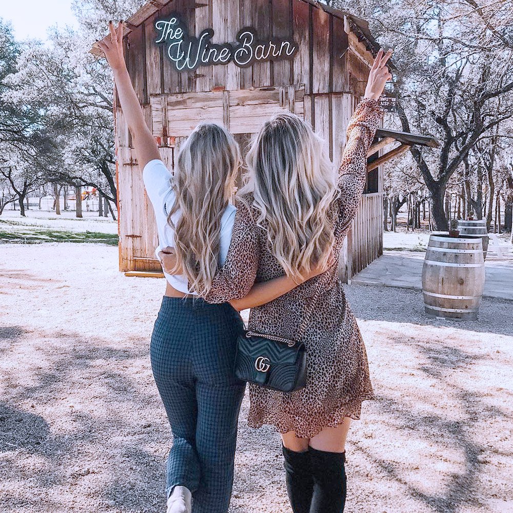 #HairGoals by Brooke Kenney😍 Tag your hair twin!

Learn more about LumaBella >> bddy.me/2TVLlpy