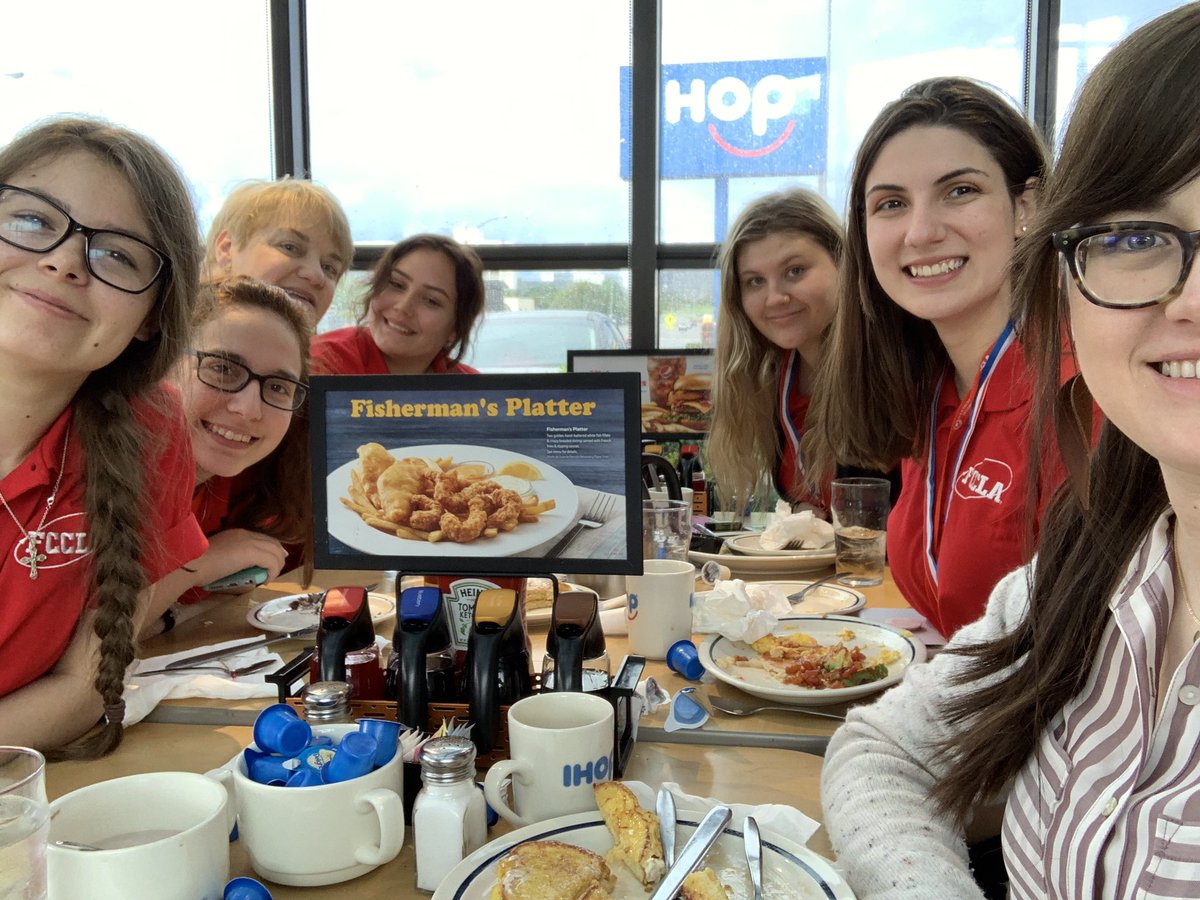 chefamandasmith's tweet photo. Ending our SUPER AMAZING #fcclastate weekend with brunch and reflection on our experiences!! β€οΈπ€π #CTEinKISD #kcal_culinary https://t.co/jAcVD6bPdm