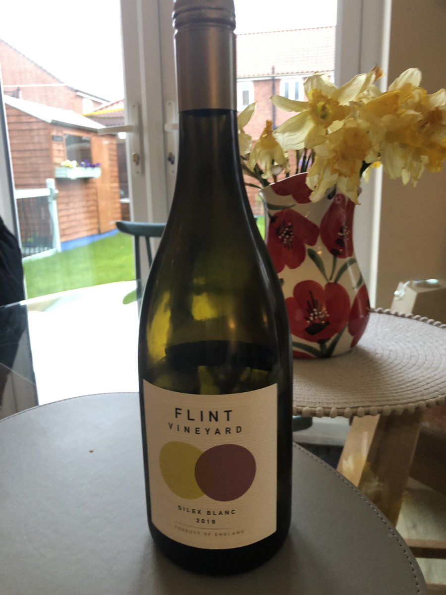 treecourts1's tweet photo. Just had my first taste of @FlintVineyard Silex Blanc 2018. Stunning!!!!!! Well done Ben &amp; Hannah https://t.co/MZu7FDYVac