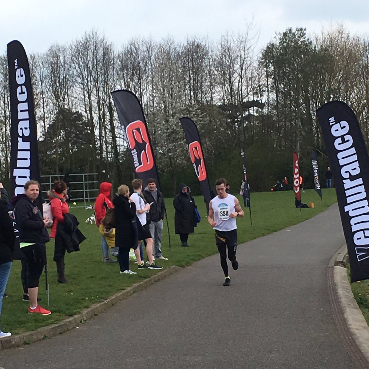 EdenDoraTrust's tweet photo. Wow - Well done @DMeadePT for smashing the Thames Valley Half today - your 1st Marathon and getting a time of 1.38:28 👏🏃🏻♂️🏅 #raisingawarenesswitheverystep #ChildhoodEncephalitis #support #ABI #EDT https://t.co/qypf8gxh3v