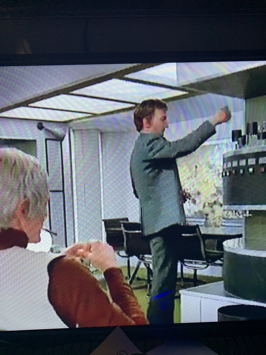 jdguernsey's tweet photo. This vision of the future looks awesome. 1980 maybe was a little soon. 2020 is the year! 🤞🤞#ufo #GerryAnderson https://t.co/XdaQ6lrIAe