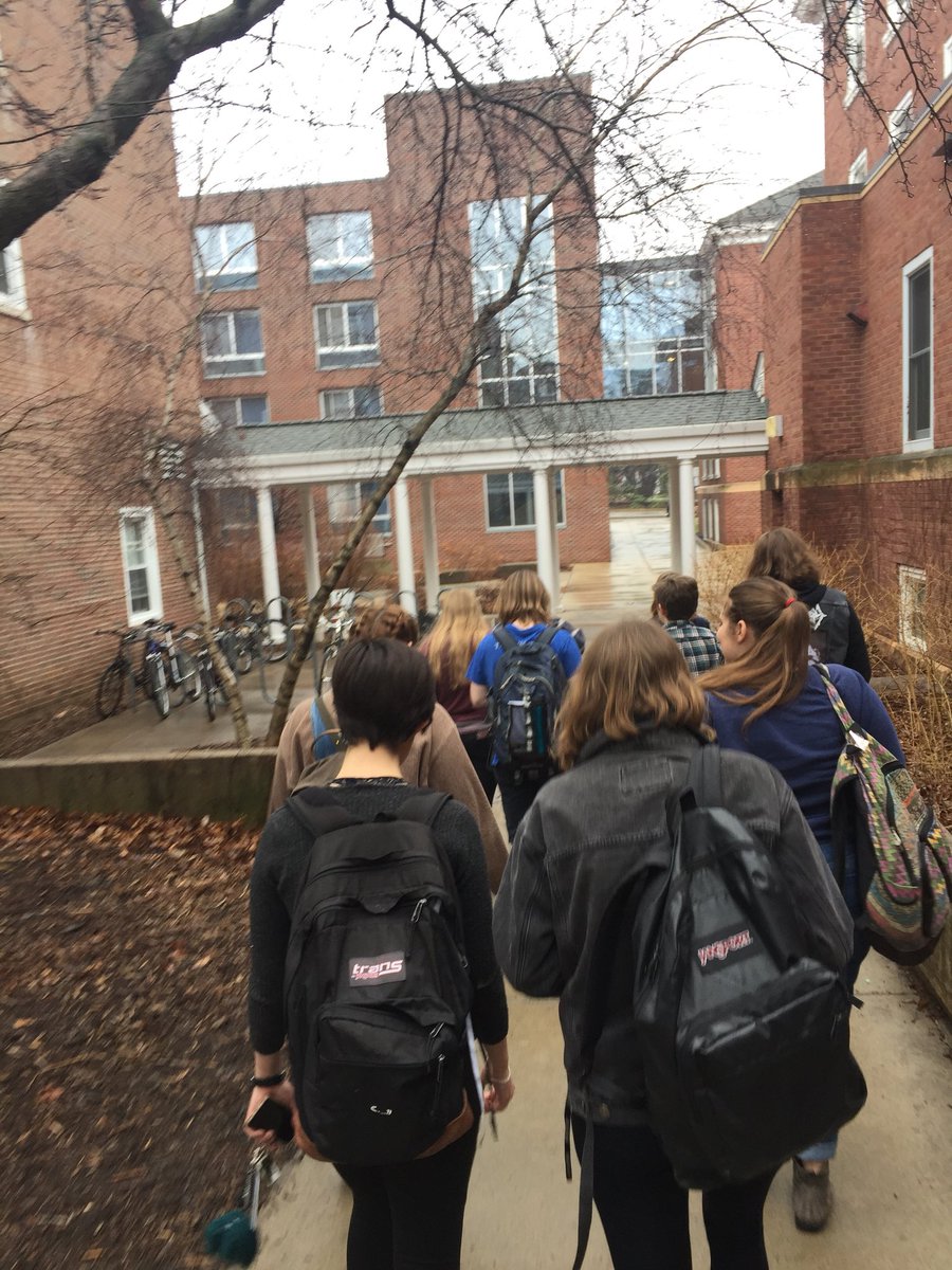 MagazineChanter's tweet photo. #Makingmywaydowntown #rollout #walkingfast #marathon #lunch #heymac https://t.co/73AMBysXIy