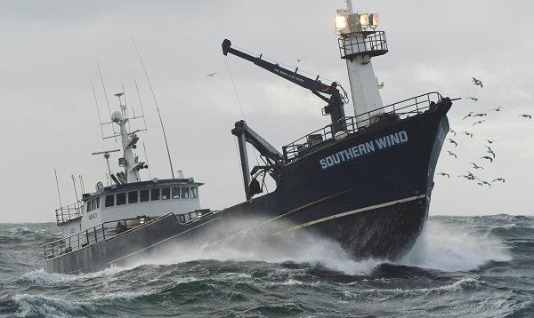 Before complaining about the price of Alaskan crab, watch #DeadliestCatch Season 15 <a href="/Discovery/">Discovery</a> tinyurl.com/y5bqubn7