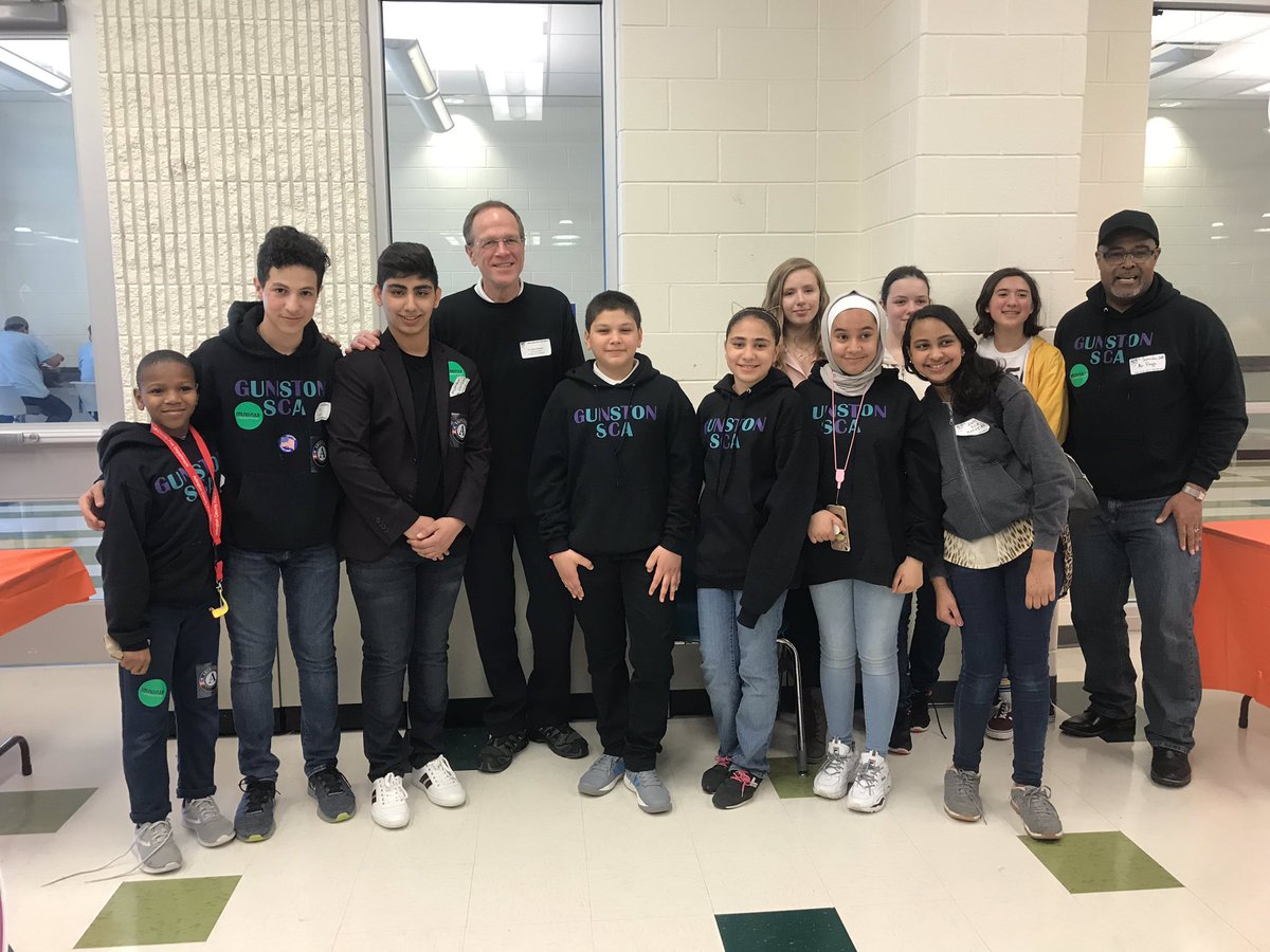 Monique4APS's tweet photo. Way to represent @APSGunston student council association at #DreamExploreCreate! @APSVirginia students shine with @SuptPKM and Mr. Page. https://t.co/qVO6cplyG5