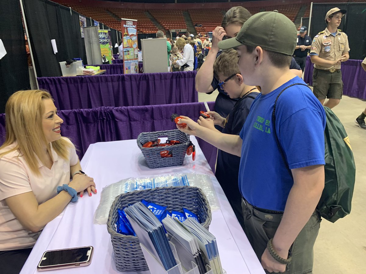 hcfcd's tweet photo. Catch the Flood Control District over at two events today till 3 pm! Bayou greenway Day at Mason Park and Scout Fair at NRG Arena #HCFCD https://t.co/M4lDqyyJ9c
