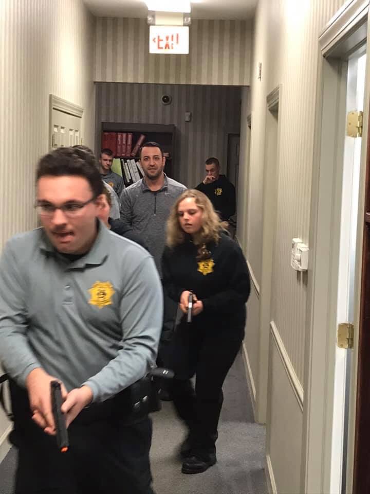 schenectady_s's tweet photo. Had a great group practicing with members of the SWAT team. Explorers worked hard and learned a lot. Thank you to all the instructors. #FutureDeputySheriffs #SWAT #SCSO #SCSOExplorersProgram @NationalSheriff @MNSheriffs @MCSheriffs @PascoSheriff @FAUPD @LivePDNation @LivePdFans https://t.co/RpKrFOuvhH